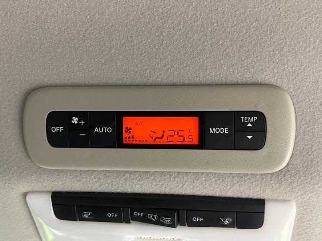 セレナ ハイウェイスター　Ｖセレクション　両側電動ドア　純正９型ナビ　１１型後席モニター　全周囲カメラ　衝突被害軽減システム　レーダークルーズ　禁煙車　ドラレコ　コーナーセンサー　ＬＥＤヘッド　ビルトインＥＴＣ　純正１６インチアルミ（42枚目）