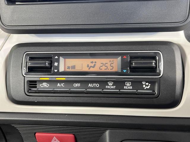 【オートエアコン】一度お好みの温度に設定すれば、車内の温度を検知し風量や温度を自動で調整。暑い…寒い…と何度もスイッチ操作をする必要はありません。快適な車内空間には必須の機能ですね♪