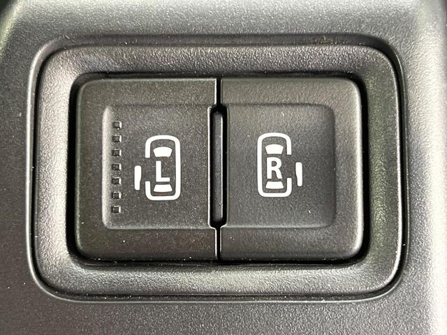 【両側パワースライドドア】スマートキーや運転席のスイッチで後席両側スライドドアの開閉が可能♪電動だから力を入れてドアを開ける必要が無く、小さなお子様でも簡単に開け閉めでき快適です♪