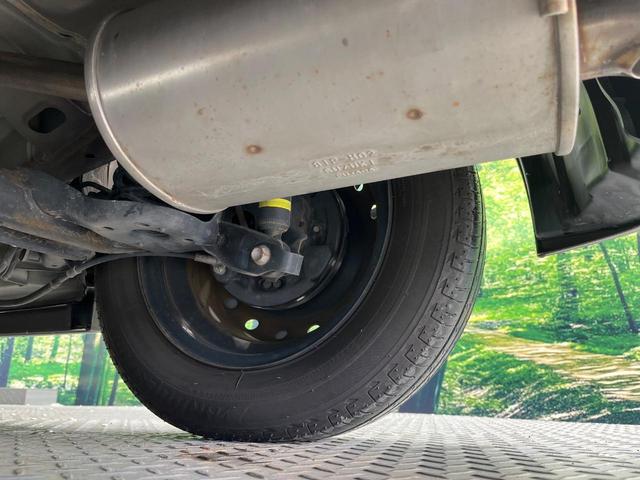 お車を安心してお乗りいただく為には、足回りの定期点検が欠かせません。サービスサポート（有償保証）では無料点検もご提供しており、安心のカーライフをお過ごしいただけるサポート体制が整っています。