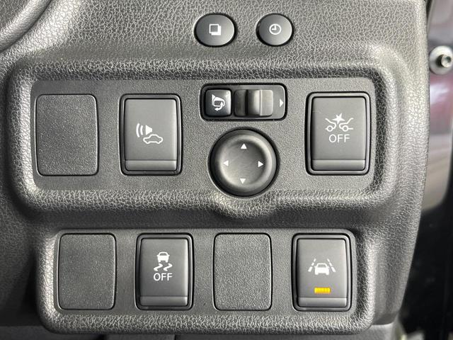 【エマージェンシーブレーキ】走行中に前方の車両等を認識し、衝突しそうな時は警報とブレーキで衝突回避と被害軽減をアシスト。より安全にドライブをお楽しみいただけます。