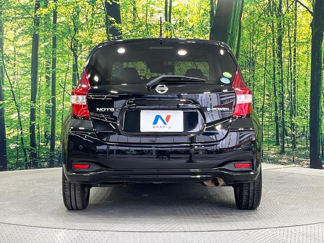 安心の最長１０年・走行無制限保証（有償）をご用意。保証内容も充実はもちろん、無料点検＆オイル交換や、年中無休の全国・２４時間ロードサービスも付帯されておりますのでご安心下さい。