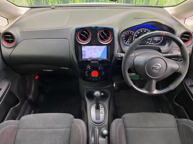ノート ニスモ　ＳＤナビ　バックカメラ　禁煙車　ドライブレコーダー　ＬＥＤヘッドライト　スマートキー　ＥＴＣ　オートライト　オートエアコン　純正１６インチＡＷ　Ｂｌｕｅｔｏｏｔｈ再生　ＣＤ／ＤＶＤ再生（2枚目）