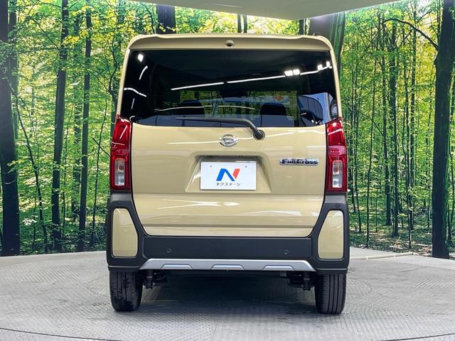 タント ファンクロスターボ　届出済未使用車　両側電動ドア　衝突被害軽減システム　コーナーセンサー　スマートキー　ＬＥＤヘッド　ルーフレール　純正１４インチアルミ　車線逸脱警報　オートライト　オートエアコン　ＬＥＤフォグ（15枚目）