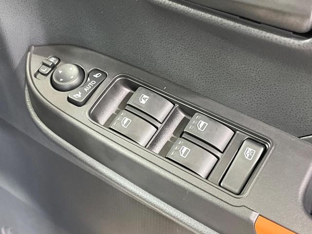 タント ファンクロスターボ　届出済未使用車　両側電動ドア　衝突被害軽減システム　コーナーセンサー　スマートキー　ＬＥＤヘッド　ルーフレール　純正１４インチアルミ　車線逸脱警報　オートライト　オートエアコン　ＬＥＤフォグ（21枚目）