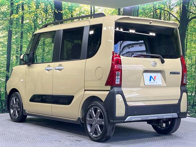 タント ファンクロスターボ　届出済未使用車　両側電動ドア　衝突被害軽減システム　コーナーセンサー　スマートキー　ＬＥＤヘッド　ルーフレール　純正１４インチアルミ　車線逸脱警報　オートライト　オートエアコン　ＬＥＤフォグ（56枚目）