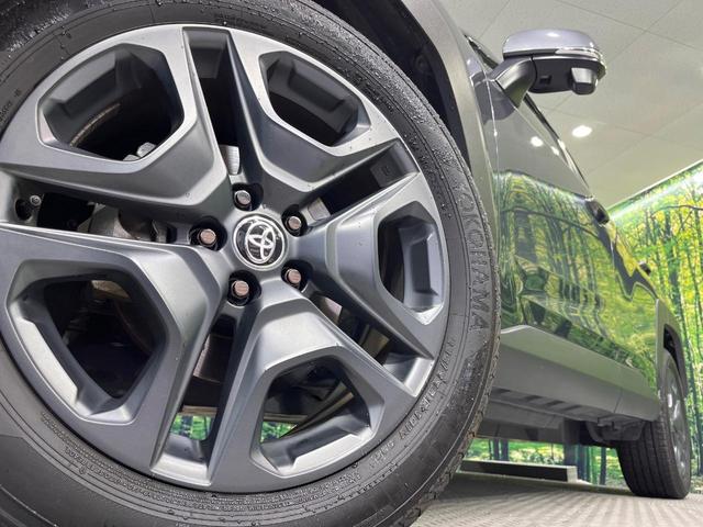 ＲＡＶ４ アドベンチャー　純正１０．３型ディスプレイオーディオ　衝突軽減装置　バックカメラ　レーダークルコン　ＢＳＭ　ＬＥＤヘッドライト　フルセグ　ドラレコ　ＥＴＣ　Ｂｌｕｅｔｏｏｔｈ　合皮シート　シートベンチレーション（13枚目）