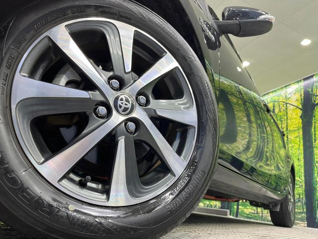 アクア Ｓ　純正９インチナビ　衝突軽減システム　バックカメラ　ｂｌｕｅｔｏｏｔｈ　ＥＴＣ　ドラレコ　ＬＥＤライト　レーンアシスト　禁煙車　スマートキー　オートハイビーム　純正１５インチホイール（13枚目）