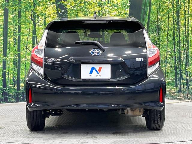 アクア Ｓ　純正９インチナビ　衝突軽減システム　バックカメラ　ｂｌｕｅｔｏｏｔｈ　ＥＴＣ　ドラレコ　ＬＥＤライト　レーンアシスト　禁煙車　スマートキー　オートハイビーム　純正１５インチホイール（15枚目）