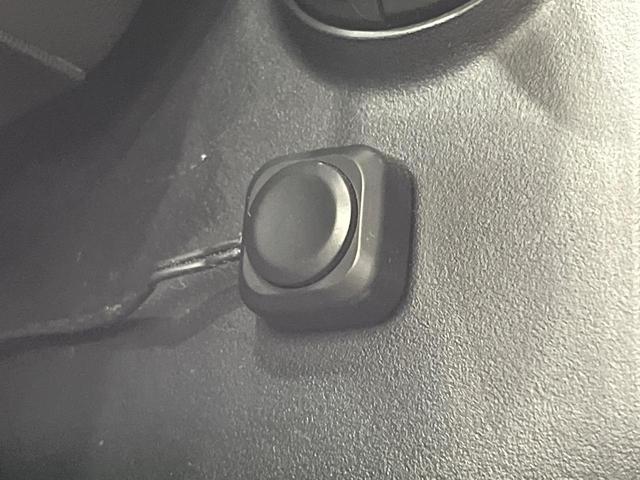 アクア Ｓ　純正９インチナビ　衝突軽減システム　バックカメラ　ｂｌｕｅｔｏｏｔｈ　ＥＴＣ　ドラレコ　ＬＥＤライト　レーンアシスト　禁煙車　スマートキー　オートハイビーム　純正１５インチホイール（26枚目）