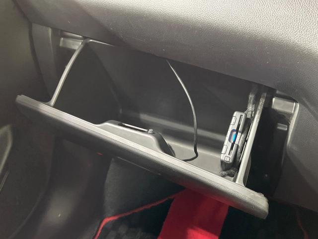 スイフトスポーツ ベースグレード MT車 ディスプレイオーディオ バックカメラ 禁煙車 衝突被害軽減システム ドラレコ ETC レーダークルーズ ブラインドスポットモニター シートヒーター Bluetooth コーナーセンサー(40枚目)