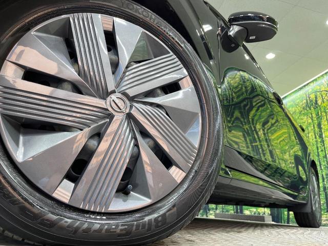 ノート Ｘ　純正９型ナビ　バックカメラ　Ｂｌｕｅｔｏｏｔｈ再生　フルセグＴＶ　ＤＶＤ　ドライブレコーダー　ＥＴＣ　エマージェンシーブレーキ　禁煙車　コーナーセンサー　オートライト　オートエアコン　スマートキー（13枚目）