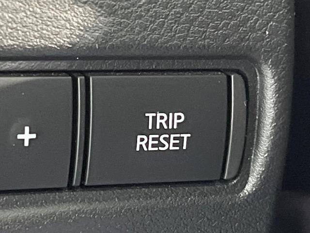 ノート Ｘ　純正９型ナビ　バックカメラ　Ｂｌｕｅｔｏｏｔｈ再生　フルセグＴＶ　ＤＶＤ　ドライブレコーダー　ＥＴＣ　エマージェンシーブレーキ　禁煙車　コーナーセンサー　オートライト　オートエアコン　スマートキー（25枚目）