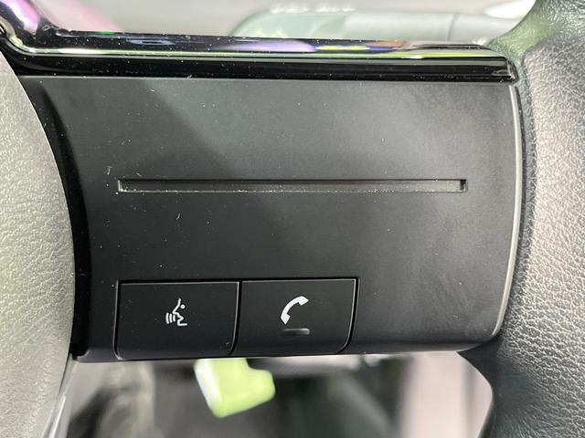 ノート Ｘ　純正９型ナビ　バックカメラ　Ｂｌｕｅｔｏｏｔｈ再生　フルセグＴＶ　ＤＶＤ　ドライブレコーダー　ＥＴＣ　エマージェンシーブレーキ　禁煙車　コーナーセンサー　オートライト　オートエアコン　スマートキー（27枚目）