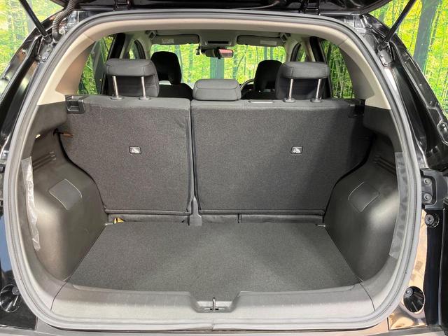 ノート Ｘ　純正９型ナビ　バックカメラ　Ｂｌｕｅｔｏｏｔｈ再生　フルセグＴＶ　ＤＶＤ　ドライブレコーダー　ＥＴＣ　エマージェンシーブレーキ　禁煙車　コーナーセンサー　オートライト　オートエアコン　スマートキー（48枚目）