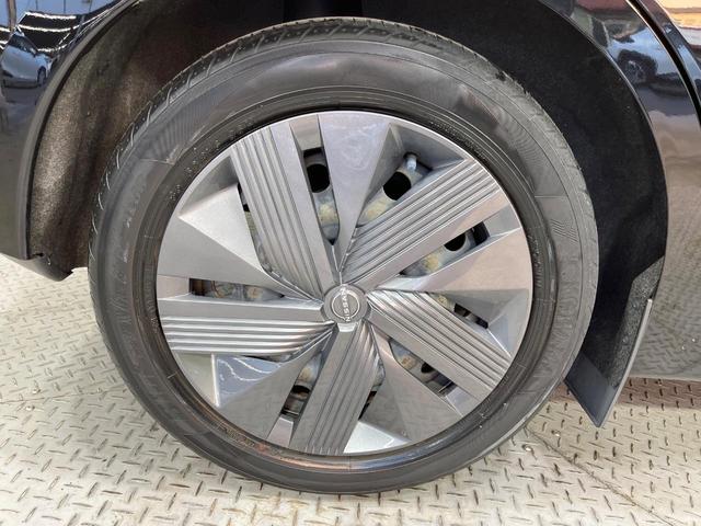 ノート Ｘ　純正９型ナビ　バックカメラ　Ｂｌｕｅｔｏｏｔｈ再生　フルセグＴＶ　ＤＶＤ　ドライブレコーダー　ＥＴＣ　エマージェンシーブレーキ　禁煙車　コーナーセンサー　オートライト　オートエアコン　スマートキー（53枚目）