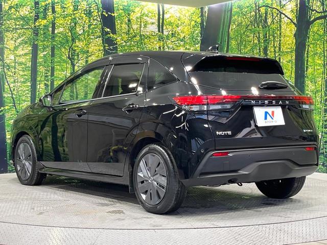 ノート Ｘ　純正９型ナビ　バックカメラ　Ｂｌｕｅｔｏｏｔｈ再生　フルセグＴＶ　ＤＶＤ　ドライブレコーダー　ＥＴＣ　エマージェンシーブレーキ　禁煙車　コーナーセンサー　オートライト　オートエアコン　スマートキー（61枚目）