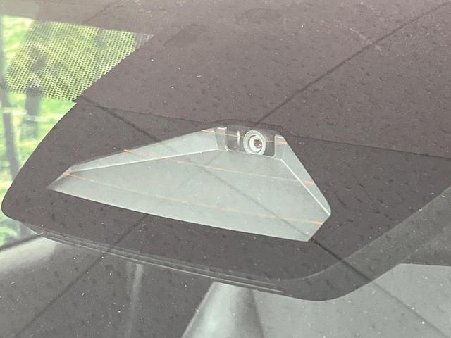 ヤリスクロス Ｚ　純正８型ディスプレイオーディオ　バックカメラ　衝突被害軽減システム　レーダークルーズ　禁煙車　パワーシート　ドラレコ　コーナーセンサー　シートヒーター　ＥＴＣ　純正１８インチアルミ　オートハイビーム（3枚目）