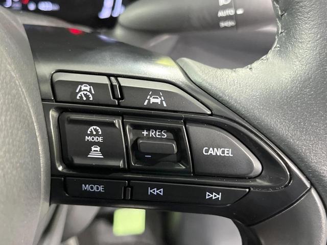 ヤリスクロス Ｚ　純正８型ディスプレイオーディオ　バックカメラ　衝突被害軽減システム　レーダークルーズ　禁煙車　パワーシート　ドラレコ　コーナーセンサー　シートヒーター　ＥＴＣ　純正１８インチアルミ　オートハイビーム（6枚目）