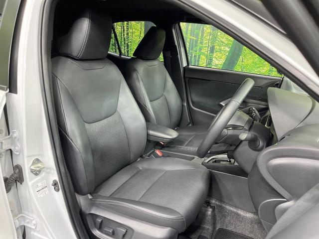 ヤリスクロス Ｚ　純正８型ディスプレイオーディオ　バックカメラ　衝突被害軽減システム　レーダークルーズ　禁煙車　パワーシート　ドラレコ　コーナーセンサー　シートヒーター　ＥＴＣ　純正１８インチアルミ　オートハイビーム（8枚目）