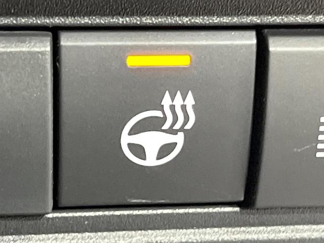 ヤリスクロス Ｚ　純正８型ディスプレイオーディオ　バックカメラ　衝突被害軽減システム　レーダークルーズ　禁煙車　パワーシート　ドラレコ　コーナーセンサー　シートヒーター　ＥＴＣ　純正１８インチアルミ　オートハイビーム（26枚目）