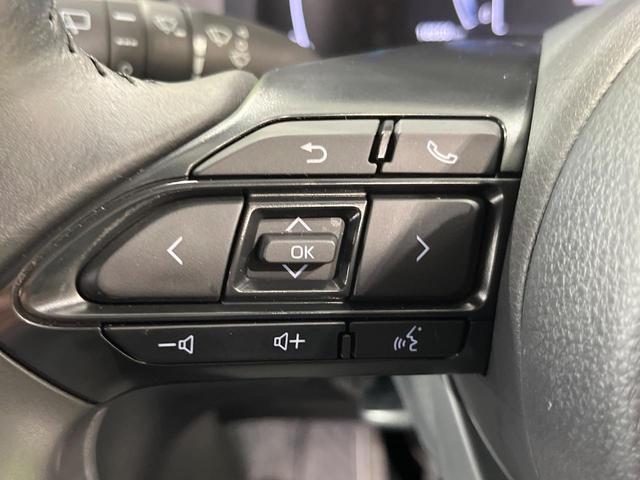 ヤリスクロス Ｚ　純正８型ディスプレイオーディオ　バックカメラ　衝突被害軽減システム　レーダークルーズ　禁煙車　パワーシート　ドラレコ　コーナーセンサー　シートヒーター　ＥＴＣ　純正１８インチアルミ　オートハイビーム（28枚目）