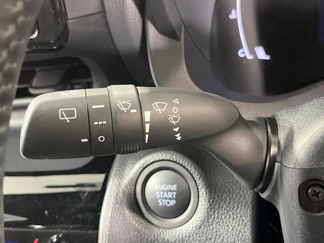 ヤリスクロス Ｚ　純正８型ディスプレイオーディオ　バックカメラ　衝突被害軽減システム　レーダークルーズ　禁煙車　パワーシート　ドラレコ　コーナーセンサー　シートヒーター　ＥＴＣ　純正１８インチアルミ　オートハイビーム（30枚目）