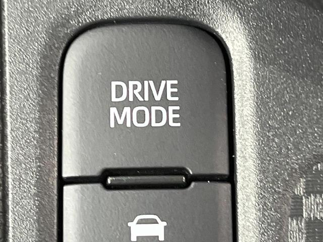 ヤリスクロス Ｚ　純正８型ディスプレイオーディオ　バックカメラ　衝突被害軽減システム　レーダークルーズ　禁煙車　パワーシート　ドラレコ　コーナーセンサー　シートヒーター　ＥＴＣ　純正１８インチアルミ　オートハイビーム（41枚目）