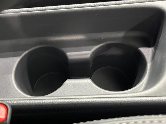 ヤリスクロス Ｚ　純正８型ディスプレイオーディオ　バックカメラ　衝突被害軽減システム　レーダークルーズ　禁煙車　パワーシート　ドラレコ　コーナーセンサー　シートヒーター　ＥＴＣ　純正１８インチアルミ　オートハイビーム（45枚目）