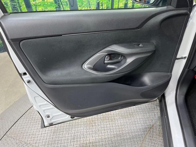 ヤリスクロス Ｚ　純正８型ディスプレイオーディオ　バックカメラ　衝突被害軽減システム　レーダークルーズ　禁煙車　パワーシート　ドラレコ　コーナーセンサー　シートヒーター　ＥＴＣ　純正１８インチアルミ　オートハイビーム（49枚目）