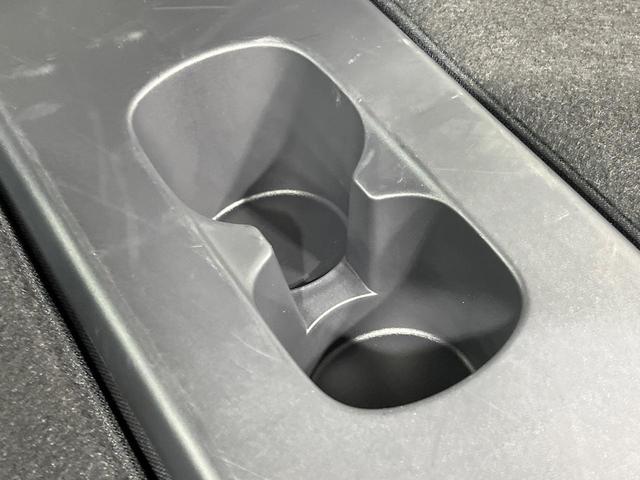 ヤリスクロス Ｚ　純正８型ディスプレイオーディオ　バックカメラ　衝突被害軽減システム　レーダークルーズ　禁煙車　パワーシート　ドラレコ　コーナーセンサー　シートヒーター　ＥＴＣ　純正１８インチアルミ　オートハイビーム（50枚目）