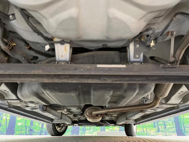 ステラ カスタムＲリミテッド　禁煙車　スマートキー　ＨＩＤヘッド　純正１４インチアルミホイール　オートエアコン　ＣＤ再生　電動格納ミラー　アイドリングストップ　衝突安全ボディ（19枚目）