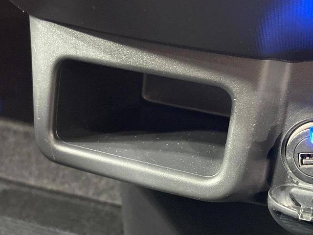 ステラ カスタムＲリミテッド　禁煙車　スマートキー　ＨＩＤヘッド　純正１４インチアルミホイール　オートエアコン　ＣＤ再生　電動格納ミラー　アイドリングストップ　衝突安全ボディ（27枚目）