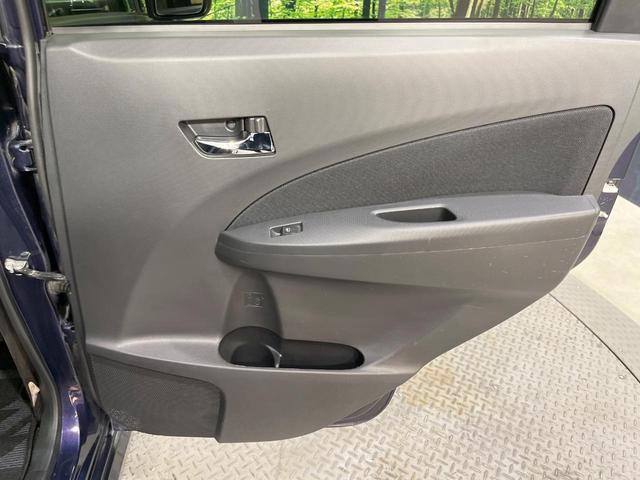 ステラ カスタムＲリミテッド　禁煙車　スマートキー　ＨＩＤヘッド　純正１４インチアルミホイール　オートエアコン　ＣＤ再生　電動格納ミラー　アイドリングストップ　衝突安全ボディ（32枚目）