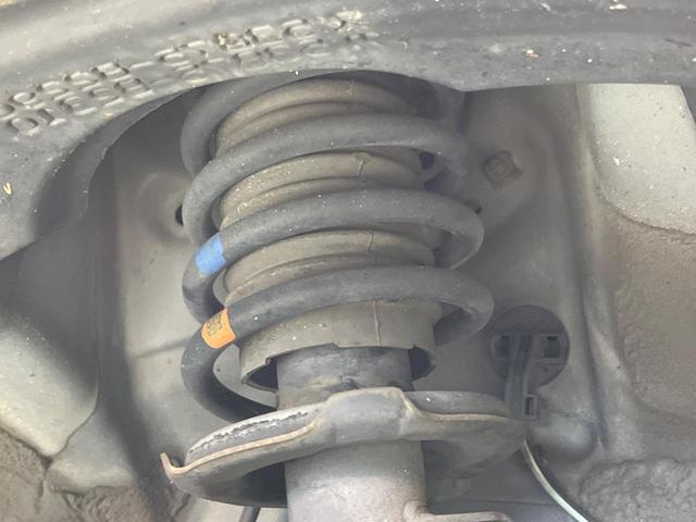 ステラ カスタムＲリミテッド　禁煙車　スマートキー　ＨＩＤヘッド　純正１４インチアルミホイール　オートエアコン　ＣＤ再生　電動格納ミラー　アイドリングストップ　衝突安全ボディ（42枚目）