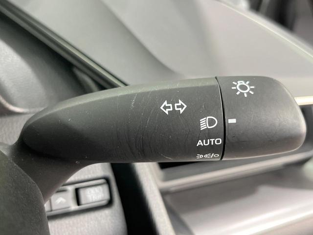 プリウス Ｘ　純正８型ディスプレイオーディオ　バックカメラ　１００Ｖ電源　衝突被害軽減システム　レーダークルーズ　禁煙車　ドラレコ　コーナーセンサー　ＬＥＤヘッド　ＥＴＣ２．０　オートハイビーム　車線逸脱警報（38枚目）