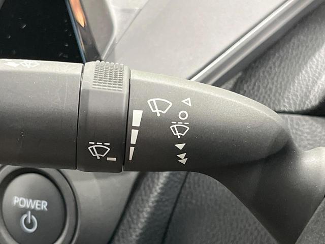 プリウス Ｘ　純正８型ディスプレイオーディオ　バックカメラ　１００Ｖ電源　衝突被害軽減システム　レーダークルーズ　禁煙車　ドラレコ　コーナーセンサー　ＬＥＤヘッド　ＥＴＣ２．０　オートハイビーム　車線逸脱警報（39枚目）