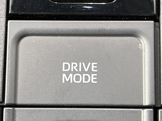 プリウス Ｘ　純正８型ディスプレイオーディオ　バックカメラ　１００Ｖ電源　衝突被害軽減システム　レーダークルーズ　禁煙車　ドラレコ　コーナーセンサー　ＬＥＤヘッド　ＥＴＣ２．０　オートハイビーム　車線逸脱警報（50枚目）