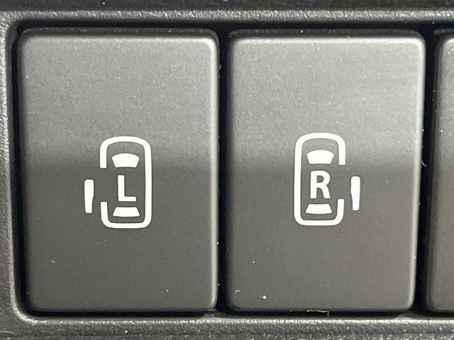 スペーシアカスタム ハイブリッドＸＳターボ　メーカー９型ナビ　両側電動ドア　全周囲カメラ　衝突軽減装置　レーダークルーズ　禁煙車　ハーフレザーシート　シートヒーター　コーナーセンサー　スマートキー　ＬＥＤヘッド　ＥＴＣ　純正１５インチアルミ（5枚目）