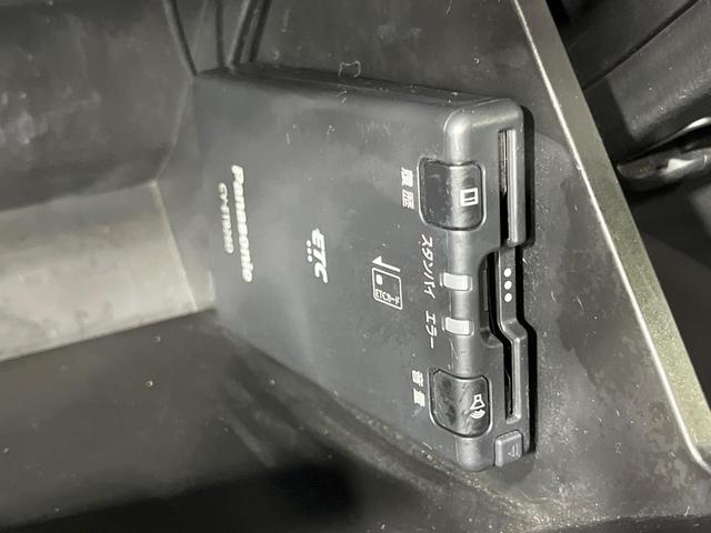 スペーシアカスタム ハイブリッドＸＳターボ　メーカー９型ナビ　両側電動ドア　全周囲カメラ　衝突軽減装置　レーダークルーズ　禁煙車　ハーフレザーシート　シートヒーター　コーナーセンサー　スマートキー　ＬＥＤヘッド　ＥＴＣ　純正１５インチアルミ（25枚目）