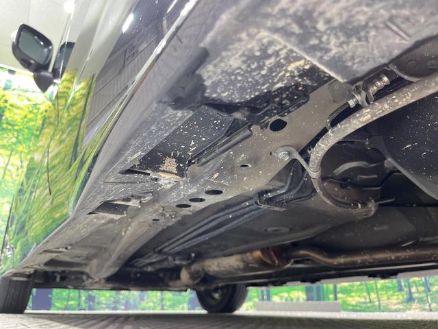 スペーシアカスタム ハイブリッドＸＳターボ　メーカー９型ナビ　両側電動ドア　全周囲カメラ　衝突軽減装置　レーダークルーズ　禁煙車　ハーフレザーシート　シートヒーター　コーナーセンサー　スマートキー　ＬＥＤヘッド　ＥＴＣ　純正１５インチアルミ（30枚目）