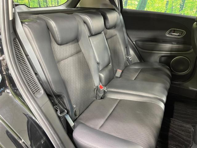 ヴェゼル ハイブリッドＺ・ホンダセンシング　純正ナビ　バックカメラ　衝突被害軽減システム　レーダークルーズ　禁煙車　レザーシート　ドラレコ　スマートキー　ＬＥＤヘッド　ビルトインＥＴＣ　純正１７インチアルミ　オートライト　デュアルエアコン（9枚目）