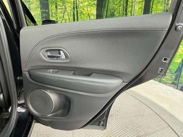 ヴェゼル ハイブリッドＺ・ホンダセンシング　純正ナビ　バックカメラ　衝突被害軽減システム　レーダークルーズ　禁煙車　レザーシート　ドラレコ　スマートキー　ＬＥＤヘッド　ビルトインＥＴＣ　純正１７インチアルミ　オートライト　デュアルエアコン（32枚目）