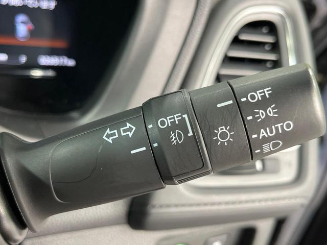 ヴェゼル ハイブリッドＺ・ホンダセンシング　純正ナビ　バックカメラ　衝突被害軽減システム　レーダークルーズ　禁煙車　レザーシート　ドラレコ　スマートキー　ＬＥＤヘッド　ビルトインＥＴＣ　純正１７インチアルミ　オートライト　デュアルエアコン（39枚目）