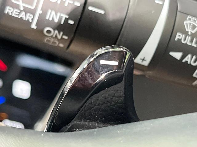 ヴェゼル ハイブリッドＺ・ホンダセンシング　純正ナビ　バックカメラ　衝突被害軽減システム　レーダークルーズ　禁煙車　レザーシート　ドラレコ　スマートキー　ＬＥＤヘッド　ビルトインＥＴＣ　純正１７インチアルミ　オートライト　デュアルエアコン（42枚目）