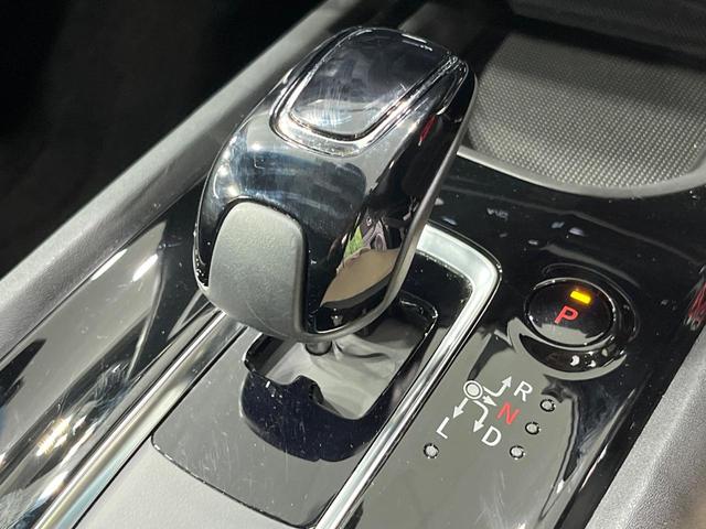 ヴェゼル ハイブリッドＺ・ホンダセンシング　純正ナビ　バックカメラ　衝突被害軽減システム　レーダークルーズ　禁煙車　レザーシート　ドラレコ　スマートキー　ＬＥＤヘッド　ビルトインＥＴＣ　純正１７インチアルミ　オートライト　デュアルエアコン（51枚目）