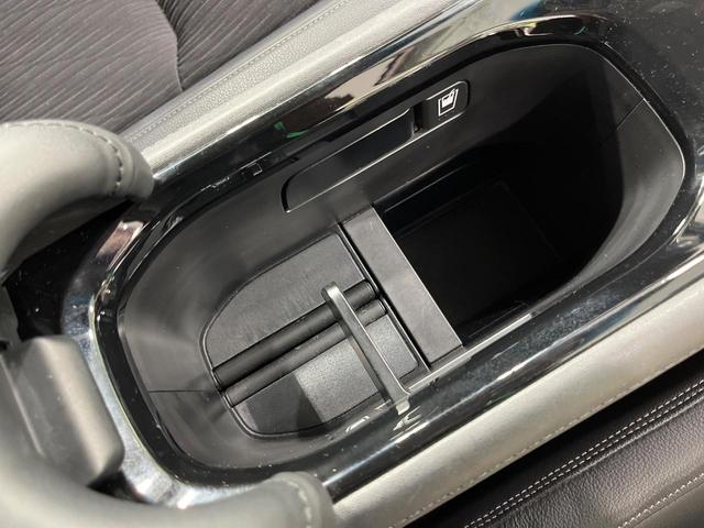 ヴェゼル ハイブリッドＺ・ホンダセンシング　純正ナビ　バックカメラ　衝突被害軽減システム　レーダークルーズ　禁煙車　レザーシート　ドラレコ　スマートキー　ＬＥＤヘッド　ビルトインＥＴＣ　純正１７インチアルミ　オートライト　デュアルエアコン（55枚目）