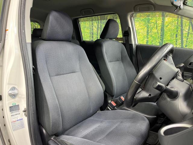 シエンタ ハイブリッドＧ　純正ＳＤナビ　両側電動ドア　バックカメラ　衝突被害軽減システム　禁煙車　コーナーセンサー　ＬＥＤヘッド　スマートキー　ビルトインＥＴＣ　オートハイビーム　車線逸脱警報　オートライト　オートエアコン（8枚目）