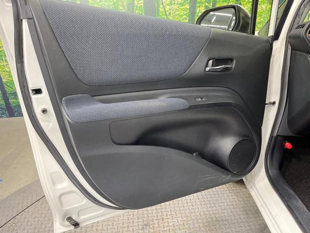 シエンタ ハイブリッドＧ　純正ＳＤナビ　両側電動ドア　バックカメラ　衝突被害軽減システム　禁煙車　コーナーセンサー　ＬＥＤヘッド　スマートキー　ビルトインＥＴＣ　オートハイビーム　車線逸脱警報　オートライト　オートエアコン（25枚目）