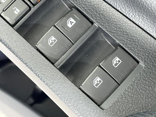 シエンタ ハイブリッドＧ　純正ＳＤナビ　両側電動ドア　バックカメラ　衝突被害軽減システム　禁煙車　コーナーセンサー　ＬＥＤヘッド　スマートキー　ビルトインＥＴＣ　オートハイビーム　車線逸脱警報　オートライト　オートエアコン（33枚目）